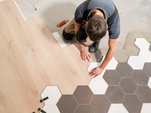 Flooring installation services in Haubstadt